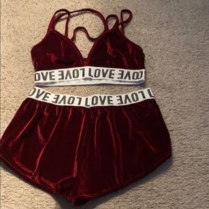 Top and bottom sleep set very soft